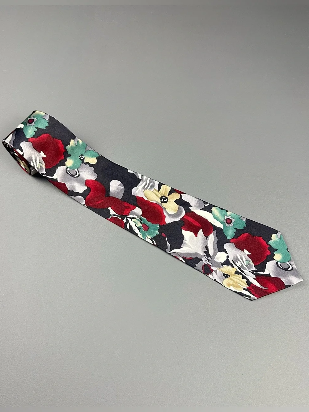 PIACENZA Wide Floral Silk Tie Red Gray Green Black Made in USA 3.875” x 56.5”